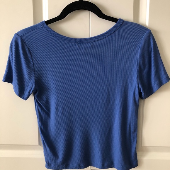 Timing Cropped Ribbed Top Size Medium - Picture 2 of 4